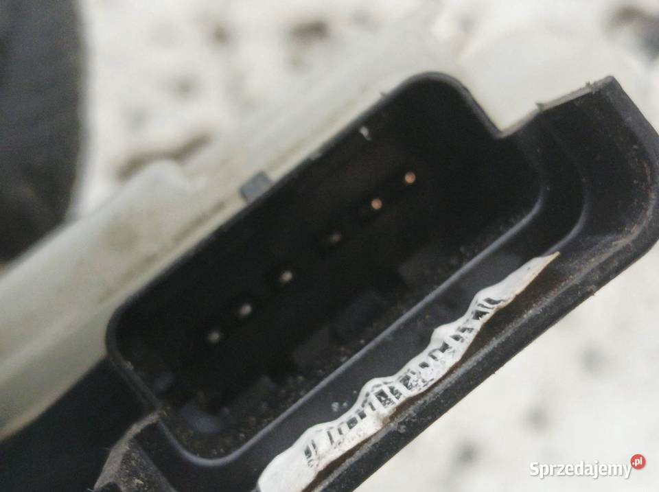 ZAMEK DRZWI PRAWY PRZÓD PSA084140 Peugeot Expert