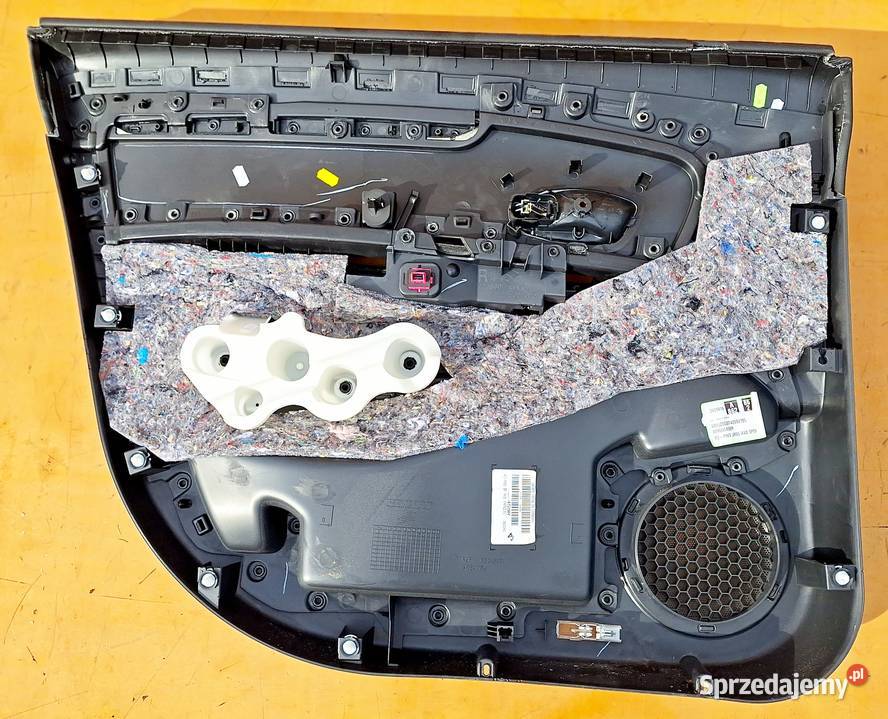 RENAULT SCENIC III TAPICERKA DRZWI PRAWY PRZÓD Radom