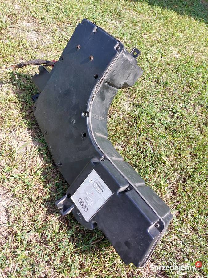 Audi A6 C5 1998r Subwoofer Blaupunkt 4B5035382 Rok produkcji 1998 Tyszowce