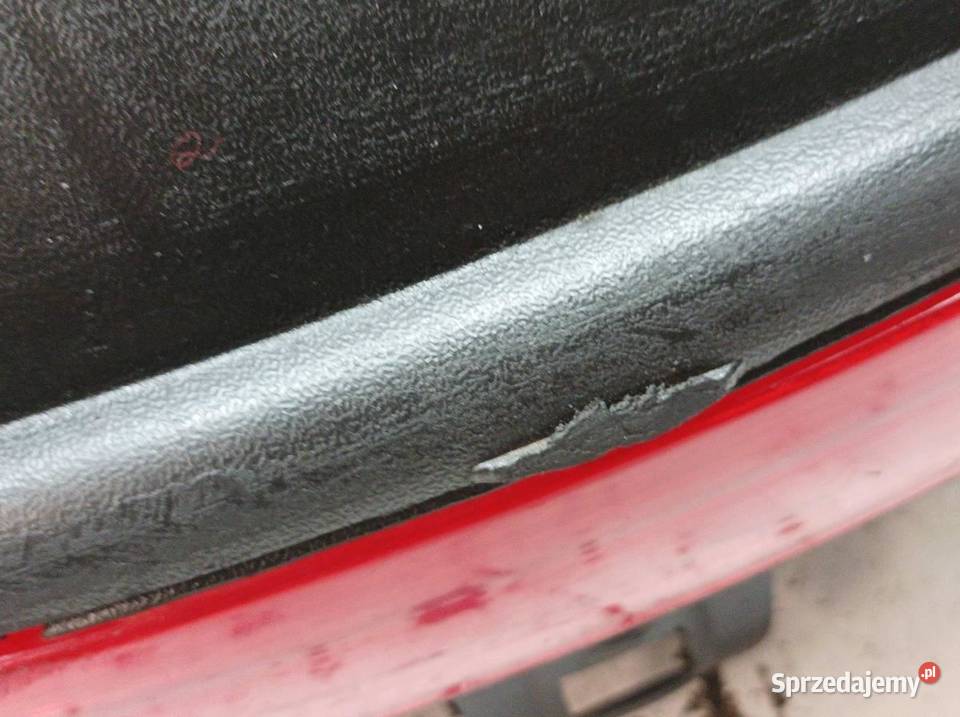 SCHOWEK KUFER CENTRALNY 2 KLUCZYKI STELAŻ Honda osobowe