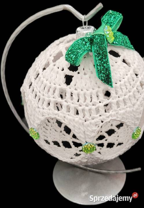 Bombka ręcznie wykonana na stojaku biały Krzywaczka