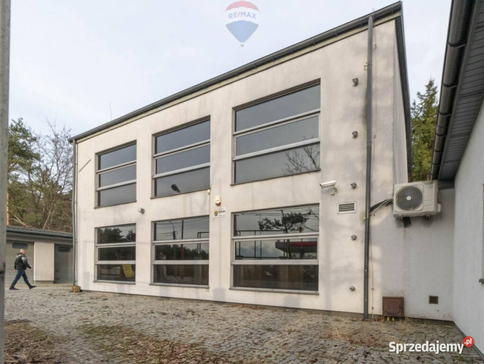 Kompleks mieszkalnobiznesowy Rok budowy 2015 Józefów