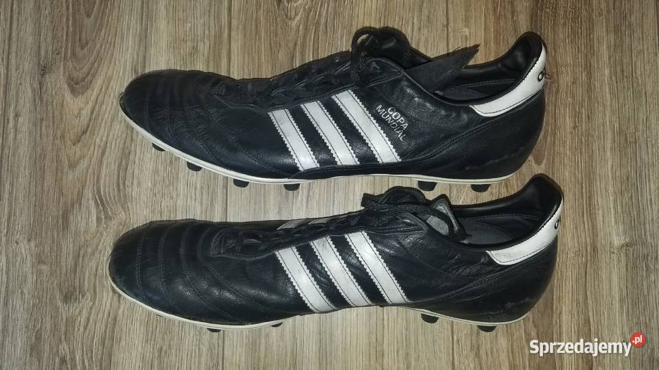 Buty piłkarskie Adidas Copa Mundial 4748 305