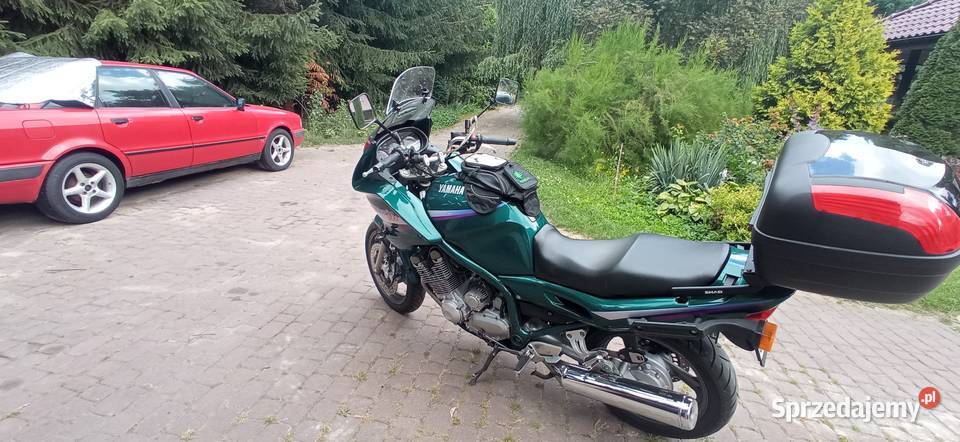Yamaha Divwesion 900 Charlęż
