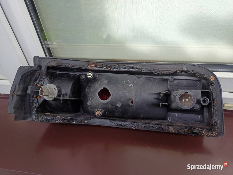 Daihatsu Charade G100 III 3 lampa tył tylna Sieradz