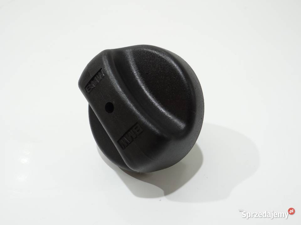 KOREK WLEWU PALIWA BMW E60 E61 E83 E87 E90 lubelskie Strzyżewice