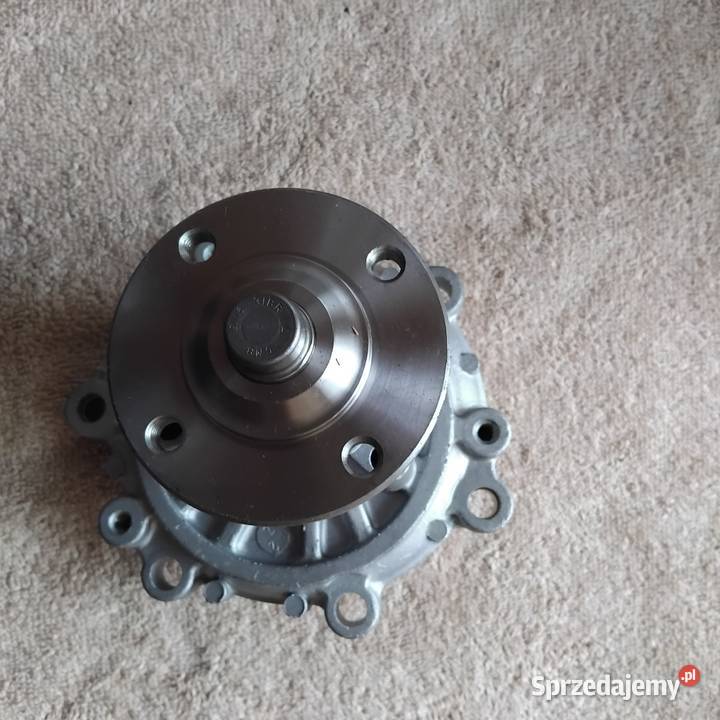 Pompa wody toyota hilux 24
