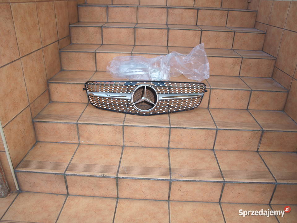 Mercedes C klasa W204 grill chrom atrapa przód Kalisz