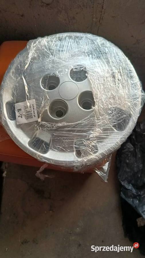Kołpaki rozmiar 12 Cielcza