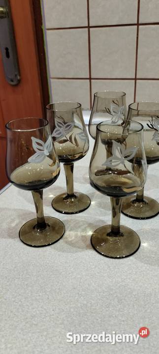 Kieliszki do wina likieru Gostynin