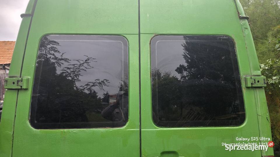 Mercedes Sprinter 9506 tylna szyba Rok produkcji 2003 Chełmno