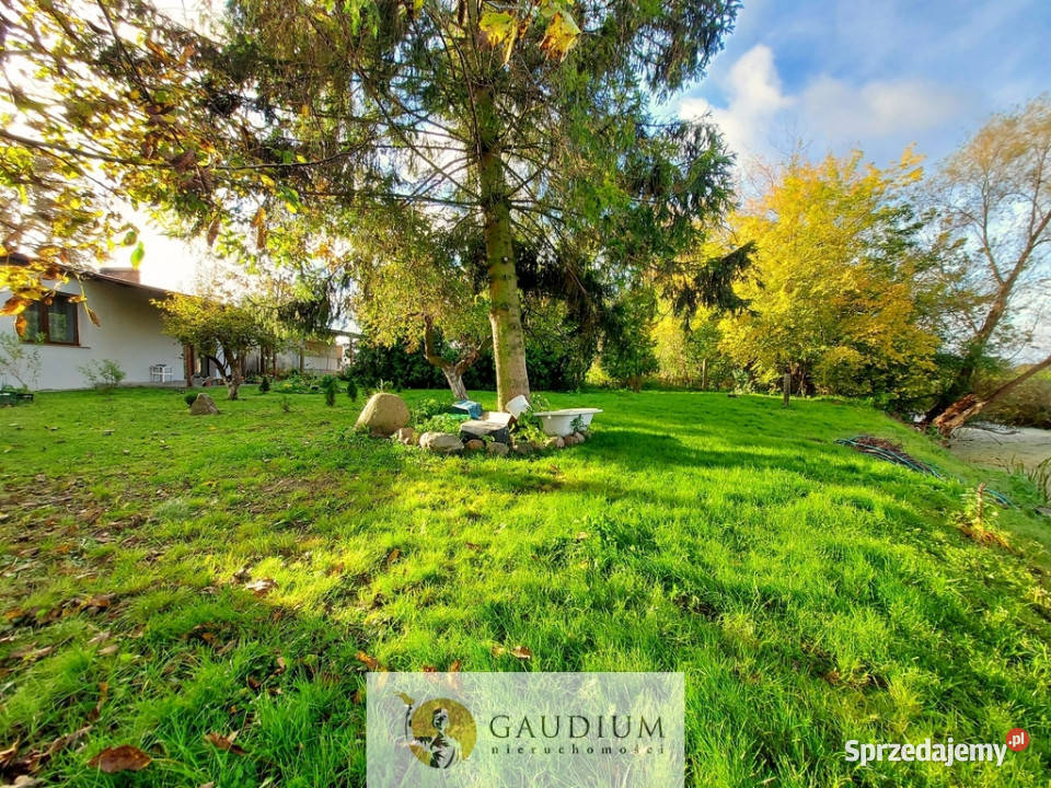 Domek rzeką z bajki Tropiszewo