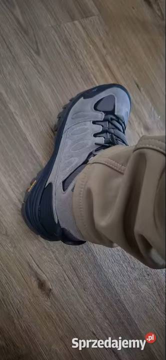 Obuwie turystyczne w góry sznurowane skóra ekologiczna Świdnica