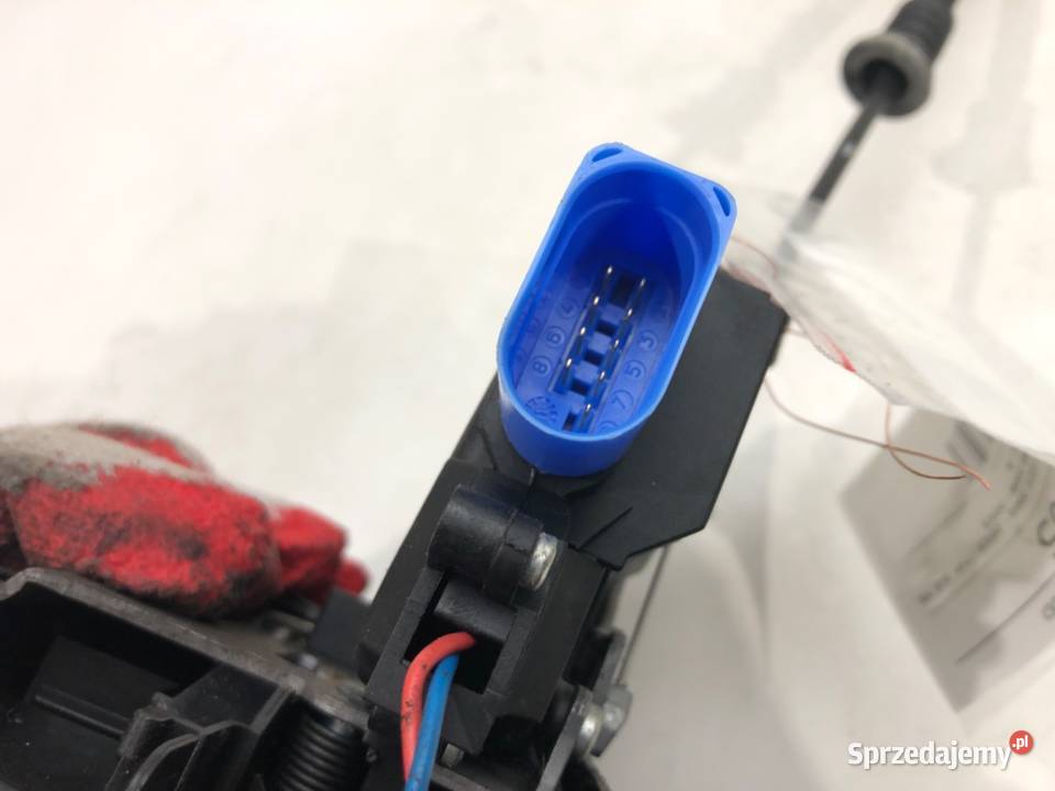 ZAMEK DRZWI PRAWY PRZÓD SKODA OCTAVIA II osobowe podkarpackie