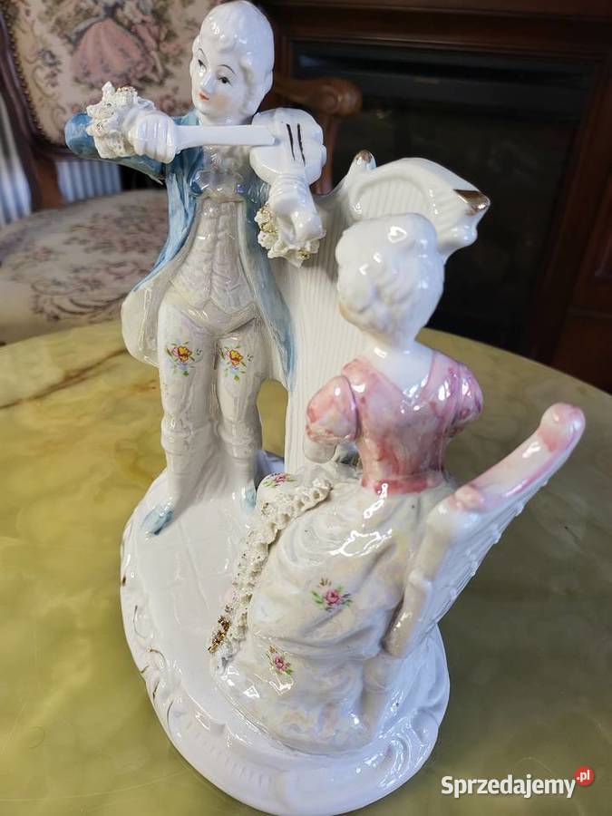 Porcelanowa figurka 8 Kalisz