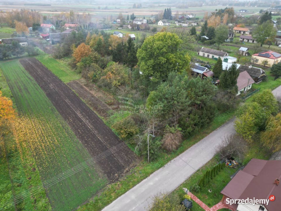 Działka budowlana 2048 m2 w Świerżach