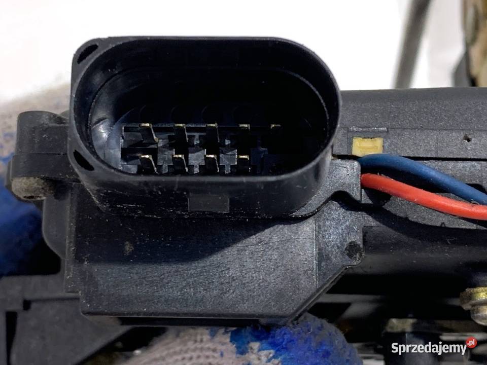 ZAMEK DRZWI LEWY PRZÓD AUDI A4 B6 SedanLimuzyna osobowe Motoryzacja sprzedam