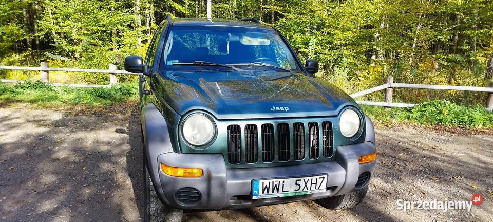 Jeep liberty 2002r 37 benzynagaz Milanów sprzedam