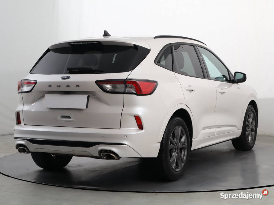 Ford Kuga 15 EcoBoost nieuszkodzony Samochody osobowe