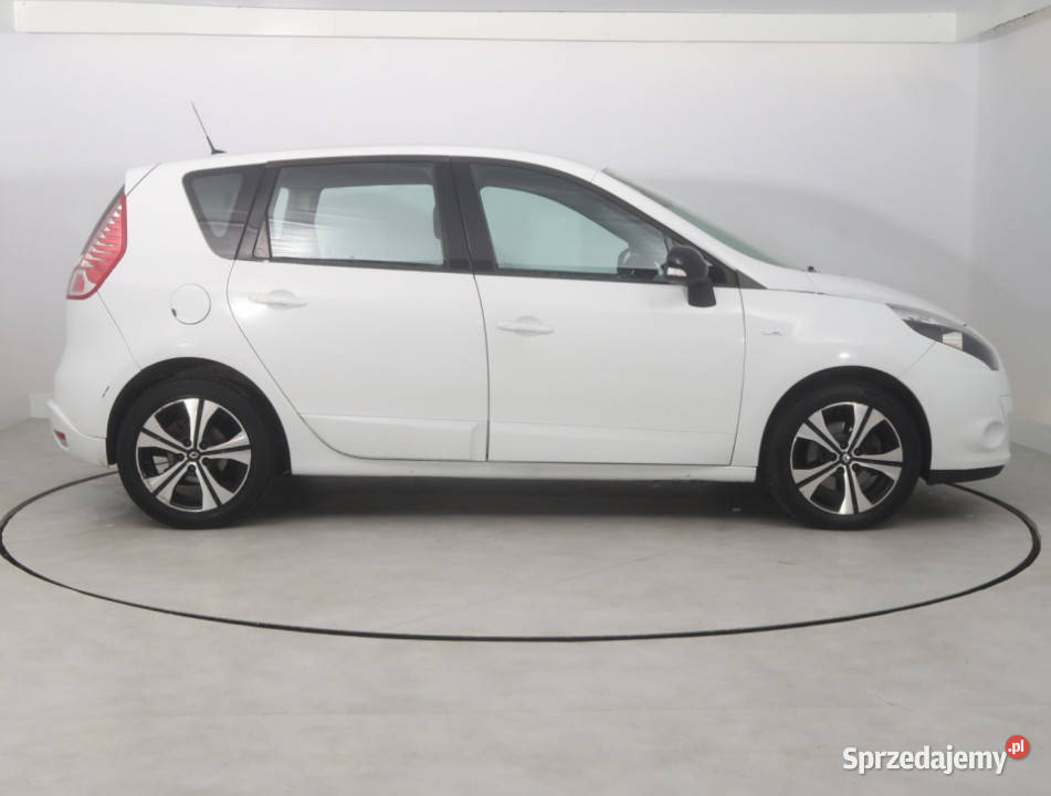 Renault Scenic 15 dCi światła przeciwmgielne Scenic Bielany Wrocławskie