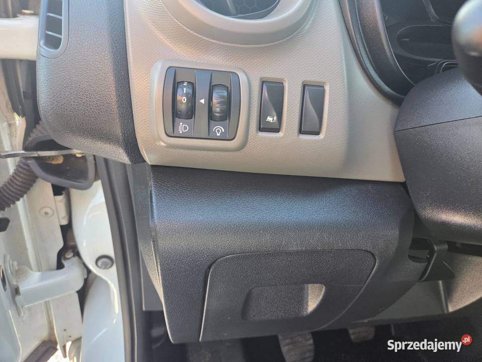 Sprzedam Renault Trafic 16 125 światła przeciwmgielne wielkopolskie Gostyń