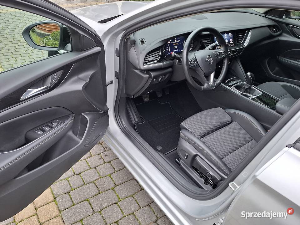 Insignia Hatchback asystent pasa ruchu sprzedam