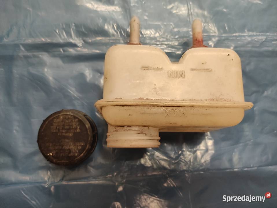 Zbiorniczekosłona i wtyczka siłowa Pozostałe sprzedam