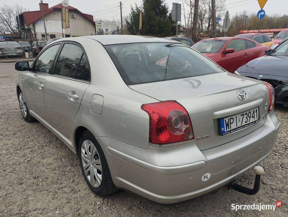 Toyota Avensis 20D4D 126 Navi Hak Długie Opłaty Warszawa
