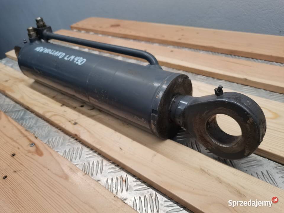 Holland LM 435 Cylinder hydrauliczny Wilkowo