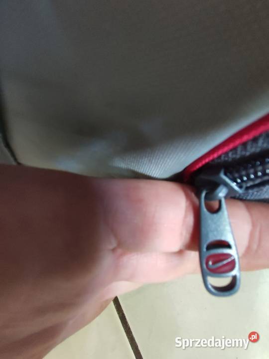 torba na ramię do ręki Nike sportowa walizka świętokrzyskie Kielce sprzedam