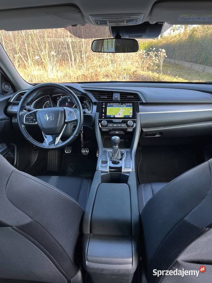 Honda CIVIC Salon Polska serwisowany w ASO Rok produkcji 2018 sprzedam