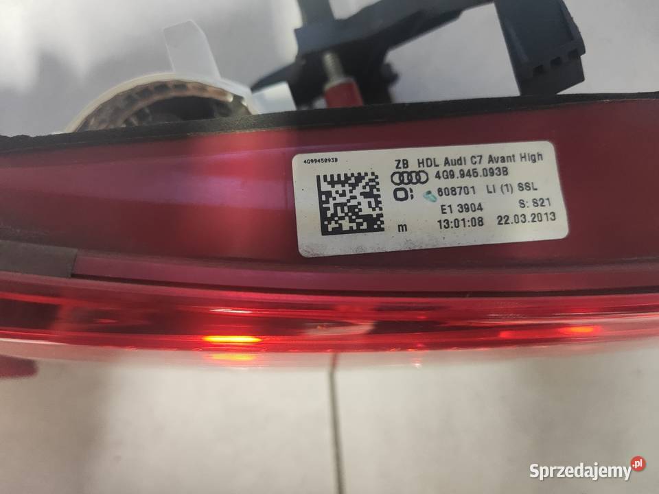 Audi A6 kombi lampy tylnej klapy sprzedam