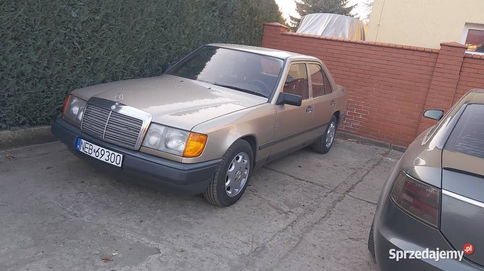 Mercedes w123 disel 20 manual 1989r Tolkmicko