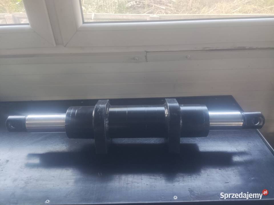 Siłownik kierowniczy TCM FD3550 T8 T9 524W240202 Giedlarowa sprzedam