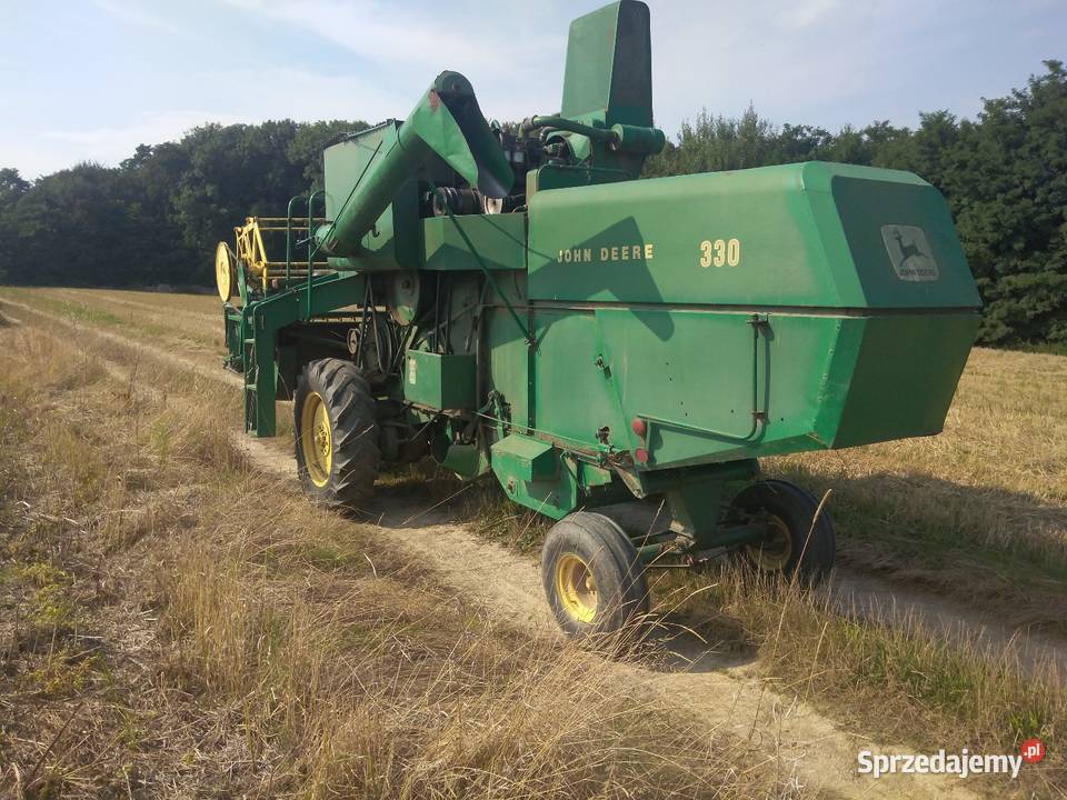 Kombajn zbożowy John Deere 330 JD świętokrzyskie Michałów