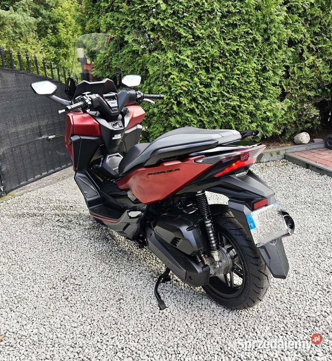 Skuter Honda Forza 125cc 2018r 9600 FULL LED ABS nieuszkodzony Łask