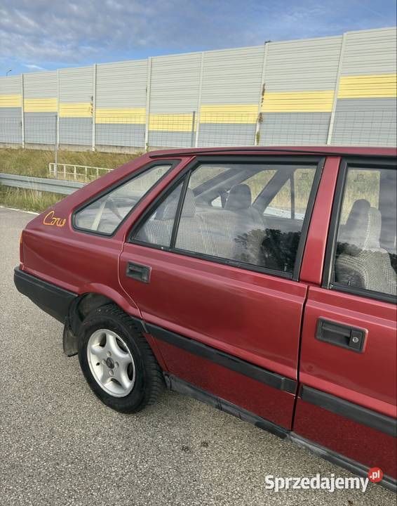 Polonez Caro benzyna sprzedam