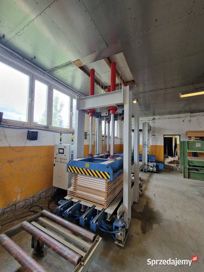 Prasa półkowa przelotowa FAMAD HPPA do pakietów Włoszczowa