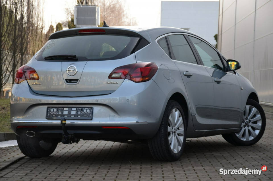 Opel Astra 14T 140 Cosmo Serwis Navi Kamera wielofunkcyjna kierownica Kutno