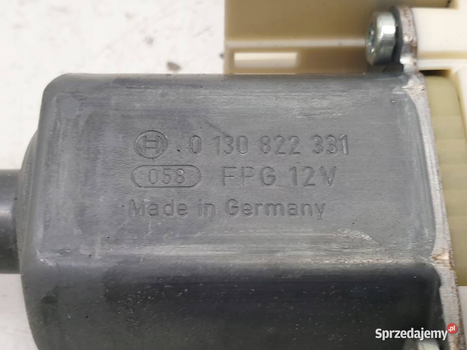 Renault Laguna III SILNICZEK SZYBY Prawy tył Rudka