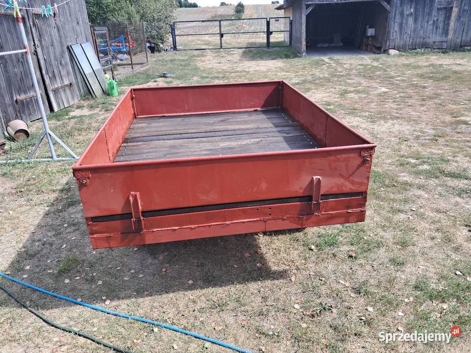 Przyczepka jednosiowa nieuszkodzony