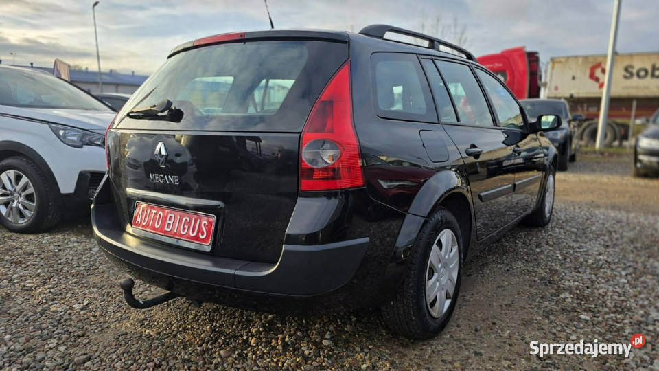Renault Megane climatronic zarejestrowana II Rok produkcji 2005 sprzedam