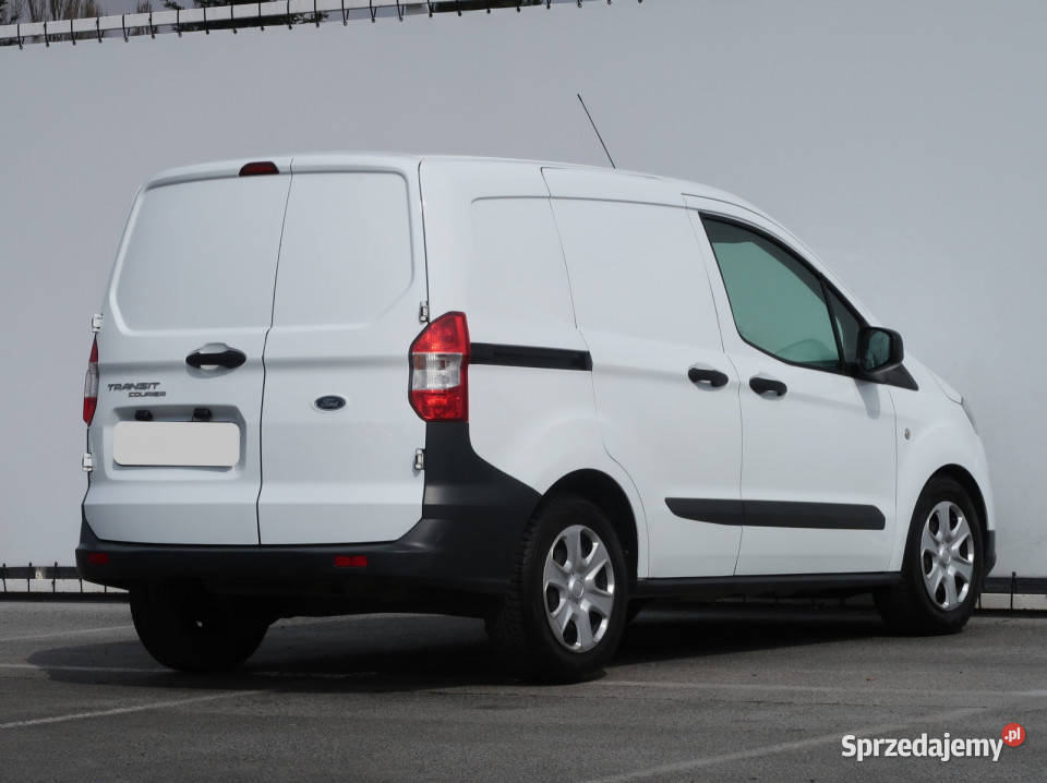 Ford Transit Courier 10 EcoBoost