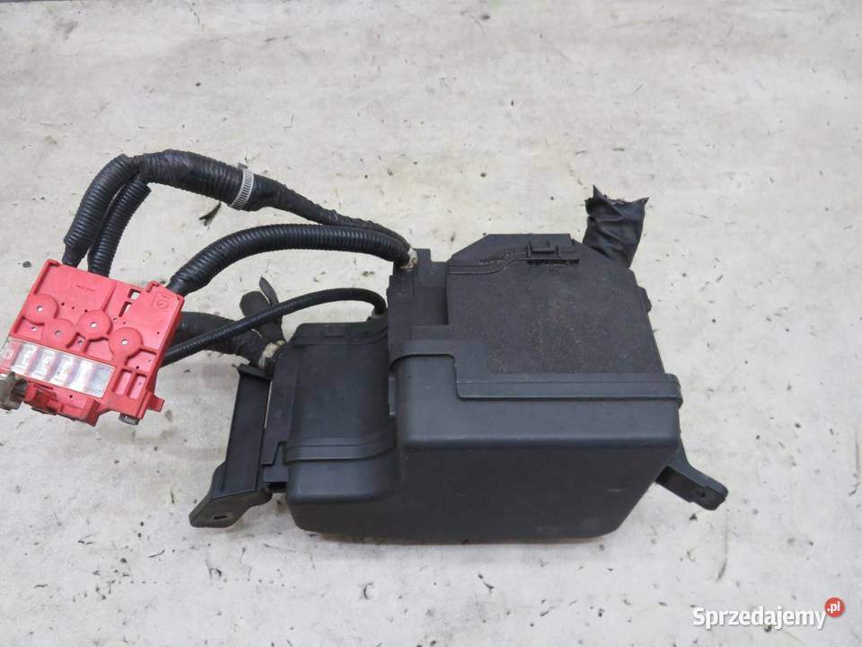 OBUDOWA SKRZYNKA BEZPIECZNIKÓW MAZDA 3 BM 22 D