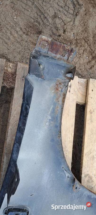 Błotnik prawy przedni VW Passat B5 1998r Luzino