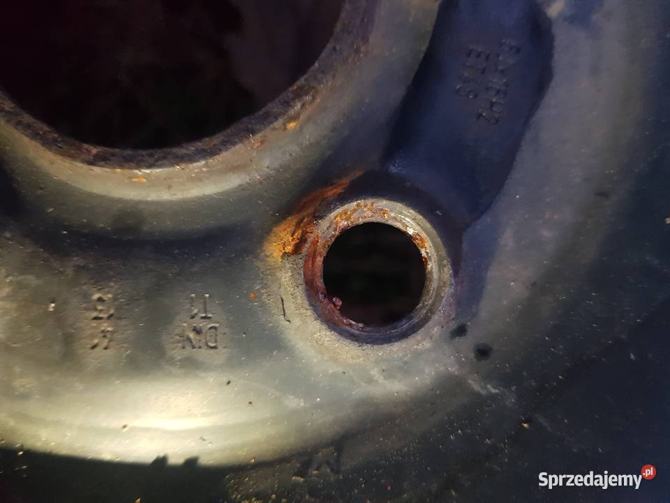 Sprzedam felgi stalowe do VwAudiSkoda 6Jx16 ET