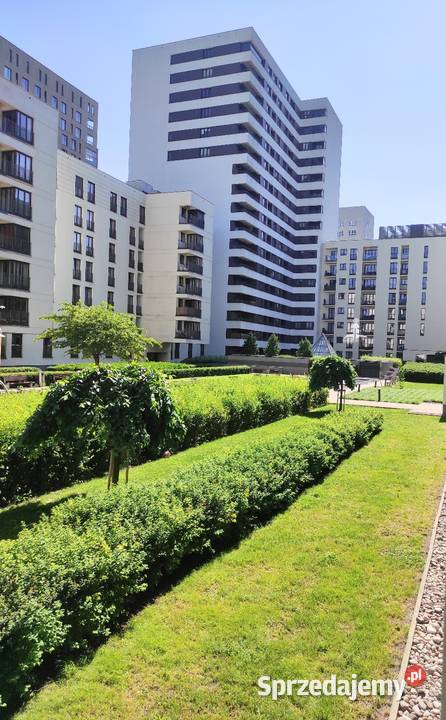 Cichy funkcjonalny pokój Room Murano Metro Warszawa