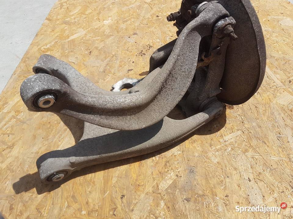 ZWROTNICA PRAWY TYŁ AUDI A6 C7 A7 Q5 8R0505312F Przystajń