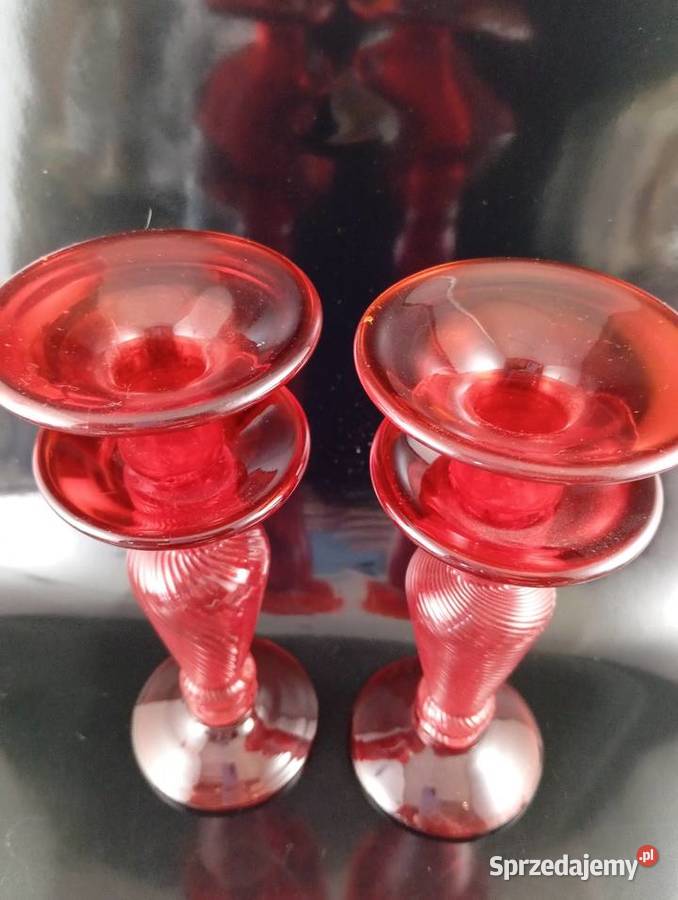 Świecznik czerwone szkło 2sztuki