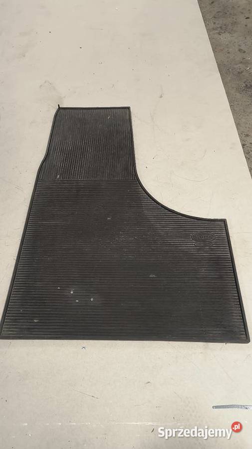 Fiat 126p 500 st bambino dywanik gumowy Stomil małopolskie Żabno